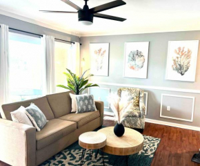 Sandy Pearl Lake View 3 Pools Central Destin